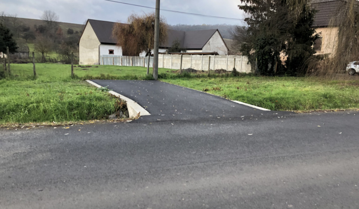  Rekonštrukcia miestnych komunikácií Veľké Zlievce