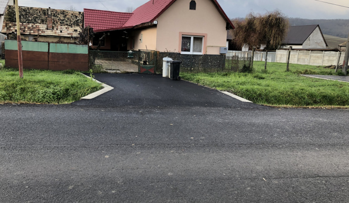  Rekonštrukcia miestnych komunikácií Veľké Zlievce
